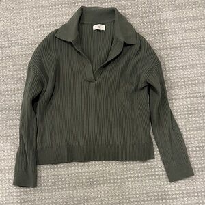 Lou & Grey Ribbed V‑Neck Collared Pullover — Olive
